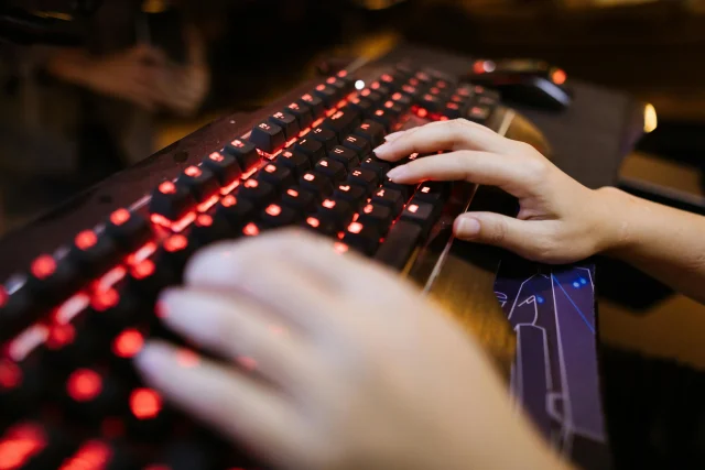 Rekomendasi Keyboard Gaming Terbaik Rekomendasi Keyboard Gaming Terbaik untuk Meningkatkan Performa Bermain